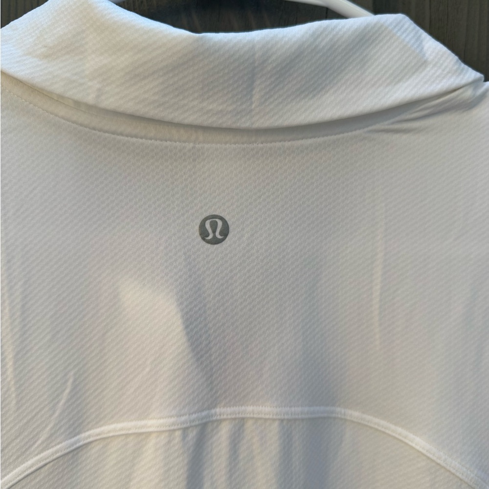 Lululemon Crisp White Athletic Performance Polo Top Women’s Size 8 - Picture 8 of 9